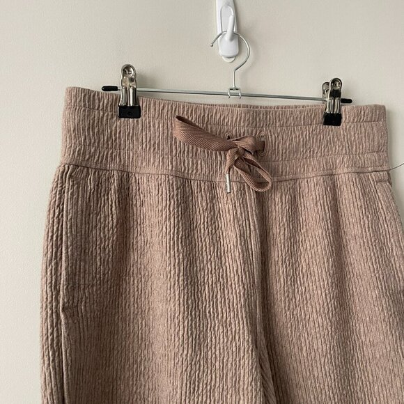 Lululemon Retreat Yourself Crop Wide Leg Pants Heathered Soft Sand Brown 6 - Picture 4 of 10